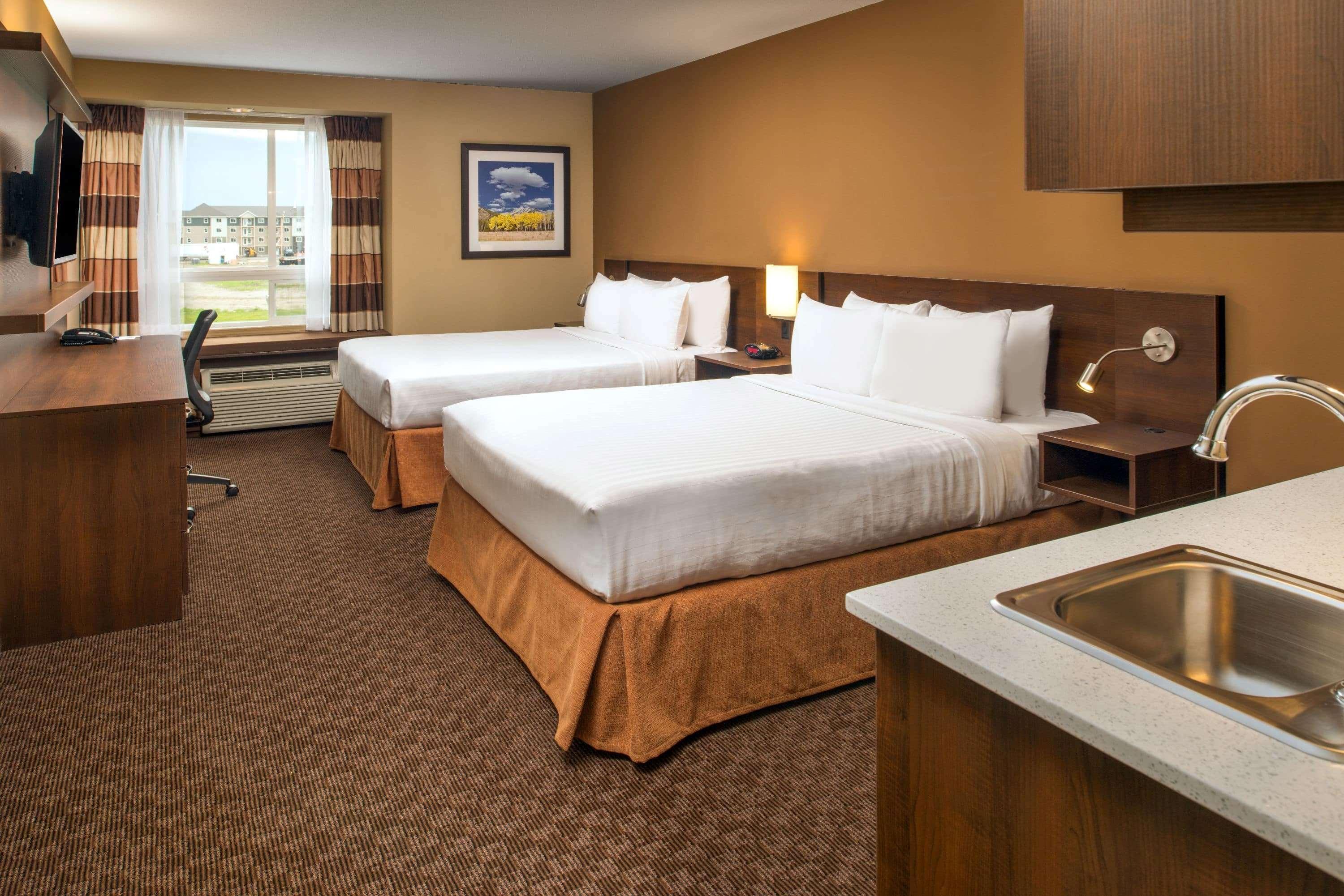 Microtel Inn & Suites By Wyndham Red Deer Luaran gambar