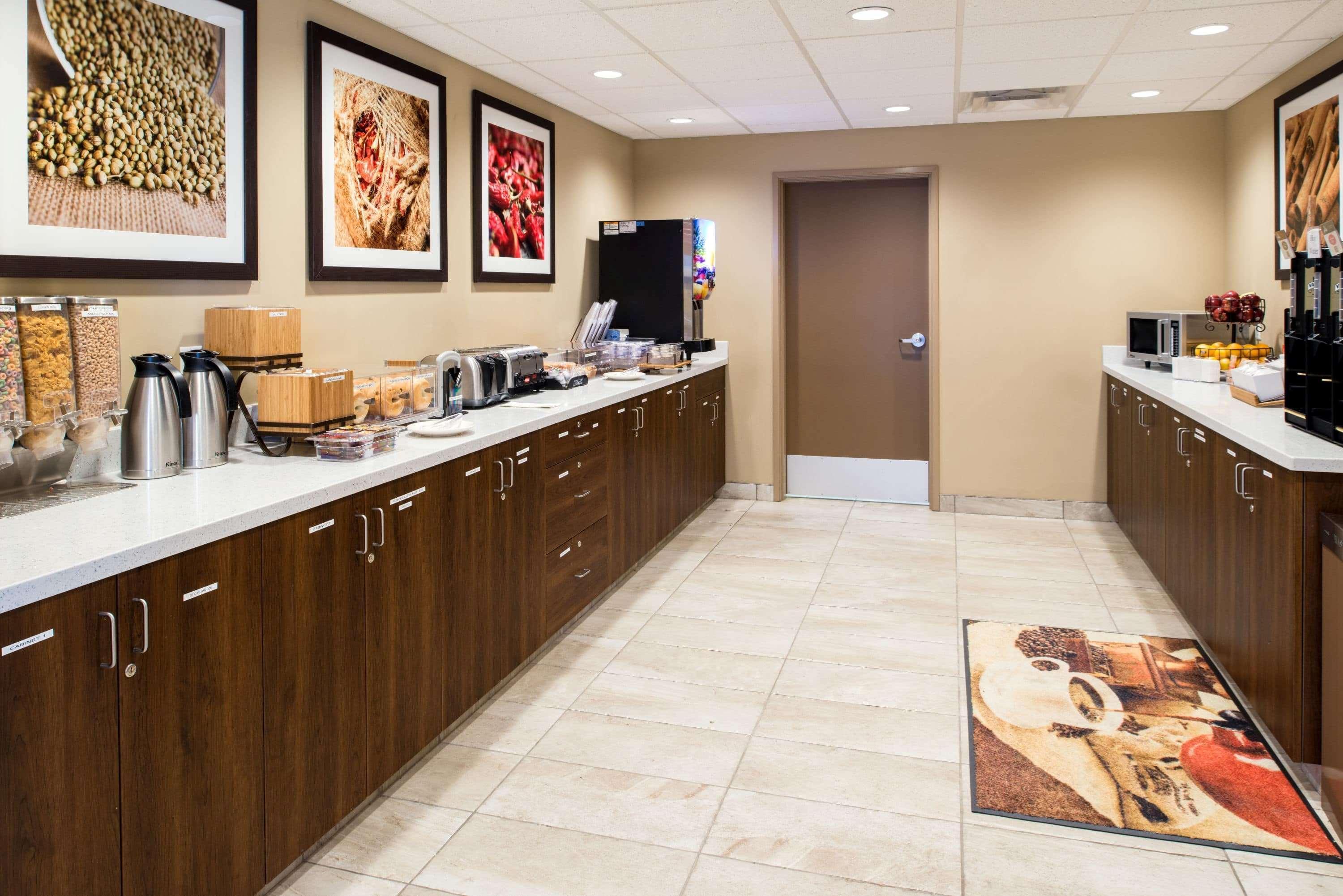 Microtel Inn & Suites By Wyndham Red Deer Luaran gambar